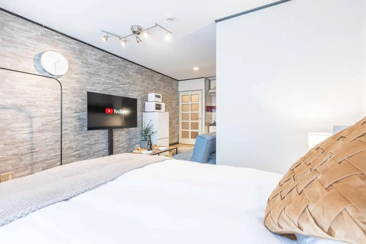 Ferienwohnung アリタクローバーハイツ403 Ōsaka 0*,  Japan